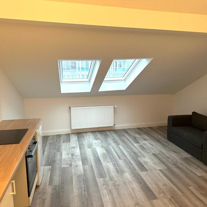 1-Zimmer Dachgeschoss ,kein Aufzug - 1 Jahr Untervermietung - Foto 1