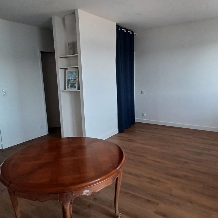 Location Appartement 1 pièce 37m² - Photo 1