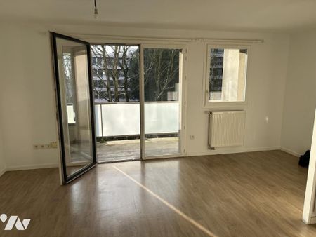 F2 40m² Balcon - Parking LILLE FBG DE BETHUNE - Photo 4