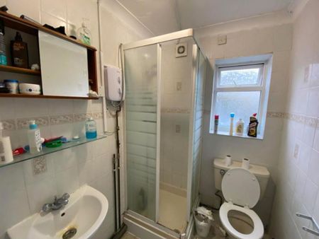 7 bedroom semi-detached house to rent - Photo 5