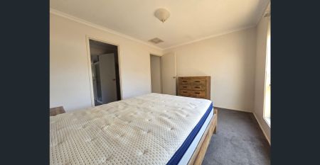 Well Presented 3 Bedroom Home Partially Furnished - Photo 3