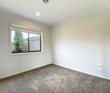 STUNNING FAMILY HOME - Photo 5