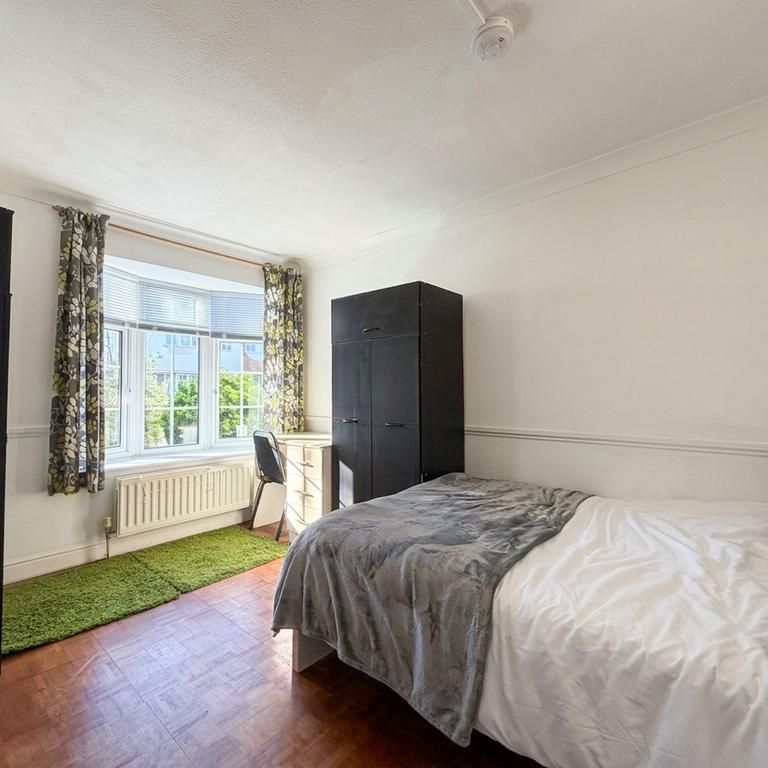 House share to rent - Photo 1