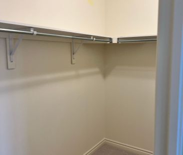 For Lease - 92 Ogston Crescent, Whitby, Ontario - Photo 6