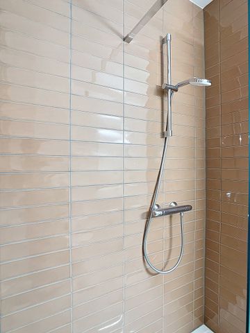 Instapklaar appartement met 2 slaapkamers op toplocatie! - Foto 3