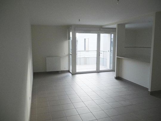 Location appartement 5 pièces de 119.96m² - Photo 1