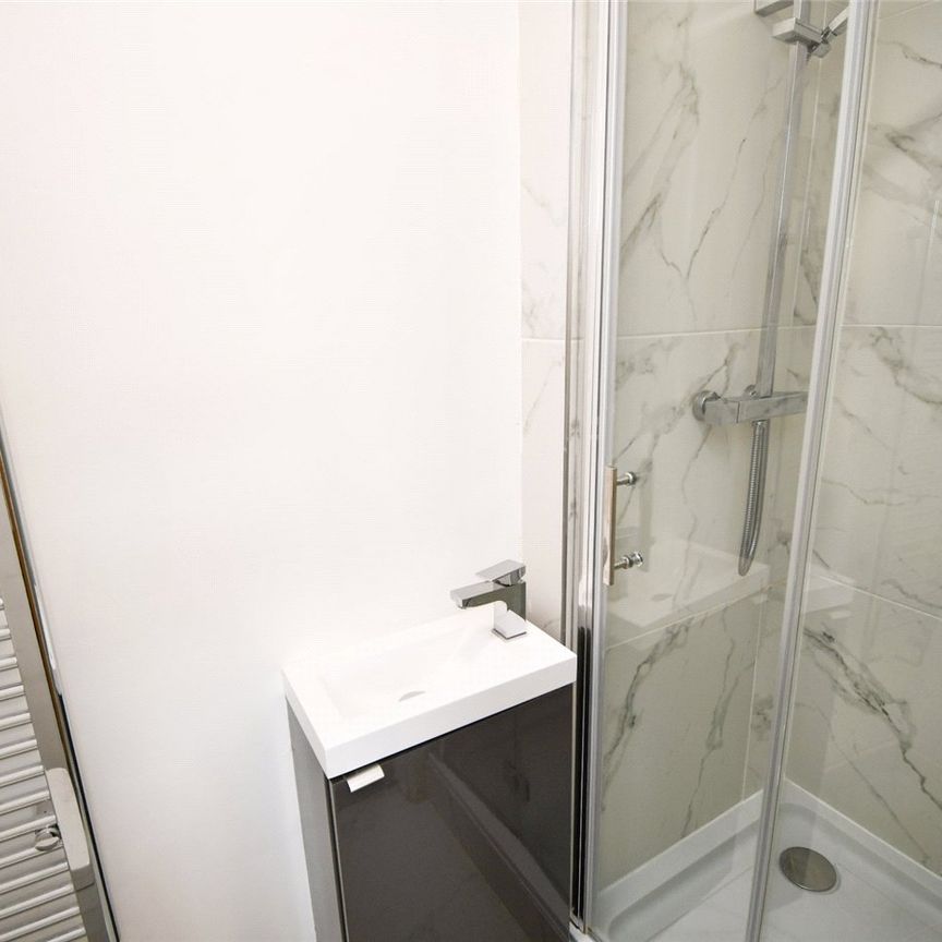 Mount Court, CH60 4RB, Heswall - Photo 1