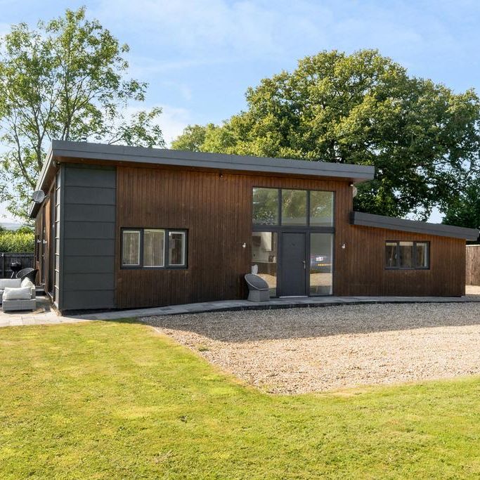 3 bedroom detached house to rent - Photo 1