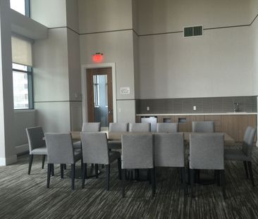 For Lease - 2212 Lake Shore Boulevard Unit# TH1, Toronto, Ontario - Photo 1