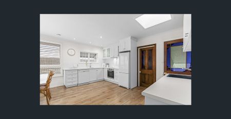 Comfortable Home with Character - Photo 4