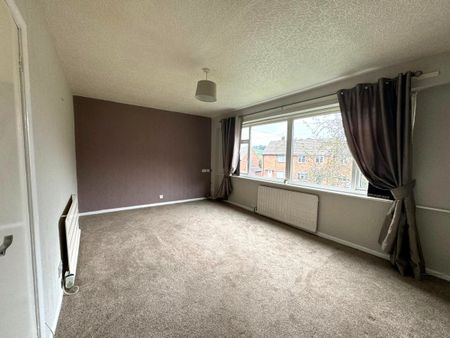 2 Bed Unfurnished Maisonette - Photo 2