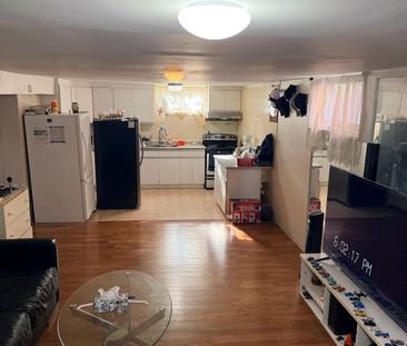 For Lease - 22 Blue Haven Crescent, Toronto, Ontario - Photo 3