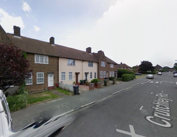 Studio Flat, Crutchley Road, SE6 - Photo 1