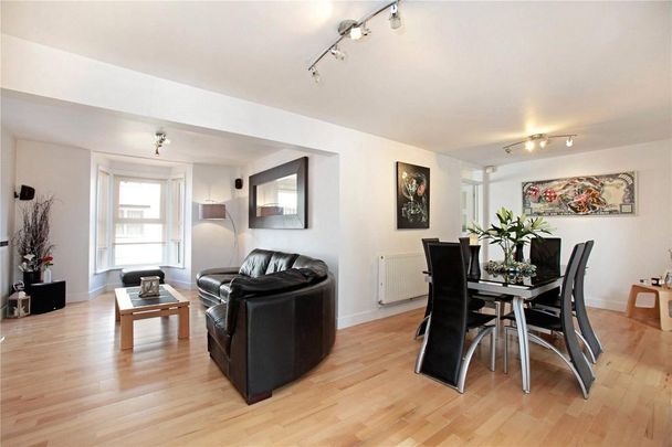 4 bedroom detached house to rent - Photo 1