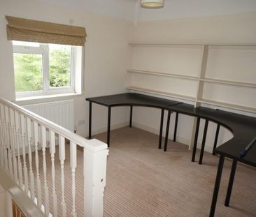 3 bedroom semi-detached house to rent - Photo 5