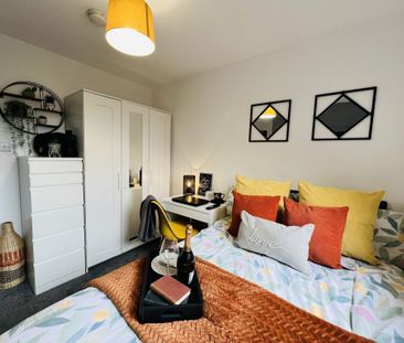 BEDROOM 2 – MEDIUM DOUBLE ENSUITE - Photo 4