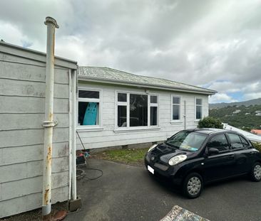 Two Bedroom House - Wadestown - Photo 2