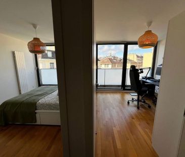 Magnifique duplex rénové avec deux balcons - Photo 6