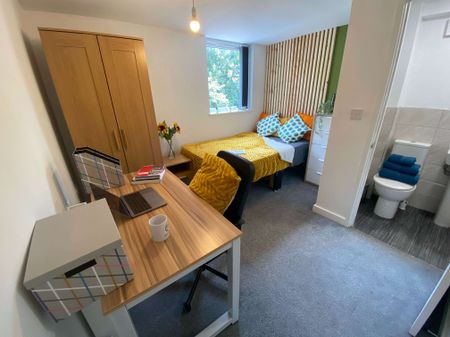 Luxury City Centre Ensuite Rooms - Photo 5