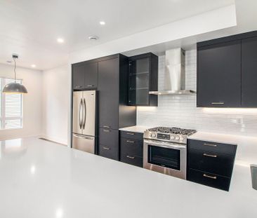 For Lease - 866 Woodroffe Avenue Unit# A, Britannia Heights - Queen... - Photo 6