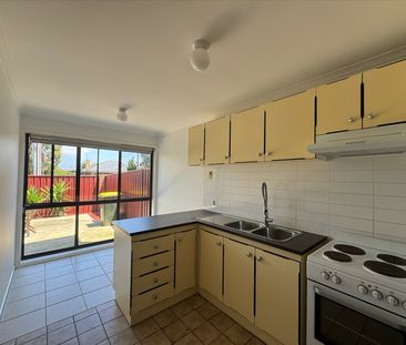 3/76-80 Parer Road, Airport West VIC 3042 - Photo 2