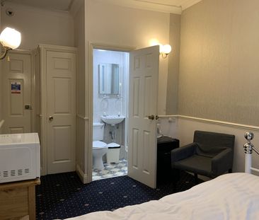 Room in a Shared House, Sussex Gardens, W2 - Photo 4