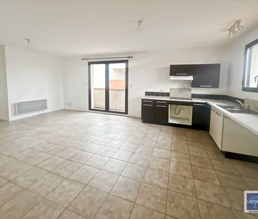 Appartement T3 Saint-Étienne-de-Tulmont à louer - Photo 2