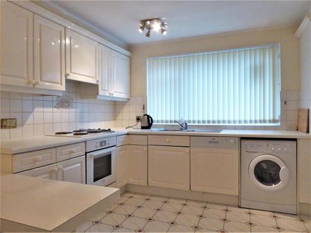 2 bedroom flat to rent - Photo 5