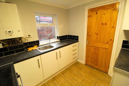 3 Bed Terraced House To Rent - Photo 5