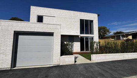 Simply the best - Photo 2