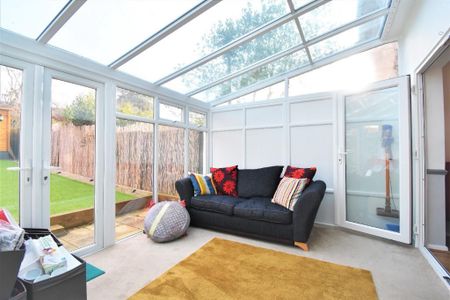 5 bedroom terraced house to rent - Photo 4