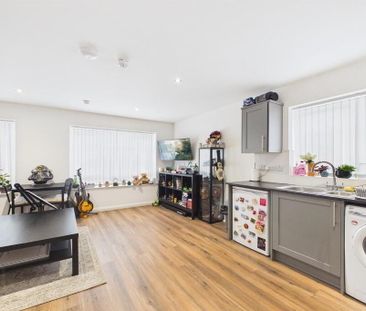 Apt 17, 16 Comber Road, Dundonald, Belfast, BT16 2AB - Photo 2
