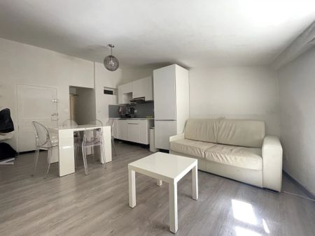 Location Appartement 3 pièces 72 m2 à Pézenas - Photo 4