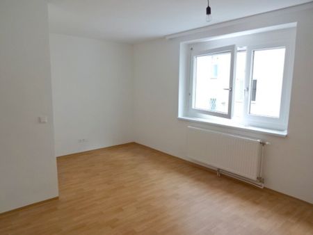 UNBEFRISTET 714,92 € inkl. Heizung&WW, moderne Küche & Bad, ruhige Innenhoflage, 2Min zur U3 - Photo 2