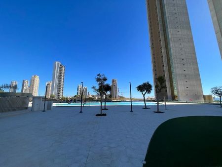 2 room luxury Flat for rent in Benidorm, Spain - Photo 4