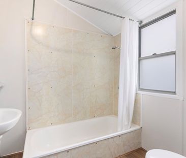 Character home in prime location - Photo 3