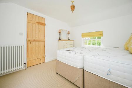 2 bedroom detached house to rent - Photo 3