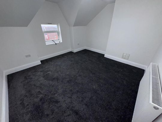 3 bedroom flat to rent - Photo 1