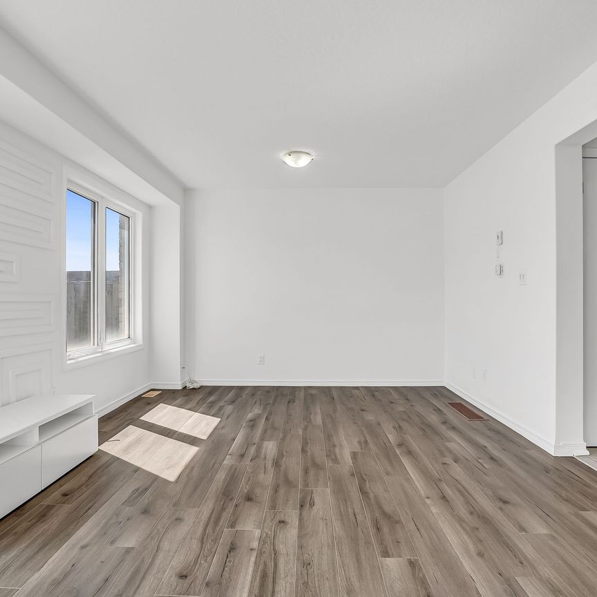 For Lease - 75 Prince William Way Unit# 6, Barrie, Ontario - Photo 1