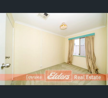 6 Graydon Grove, Leda, WA 6170 - Photo 4