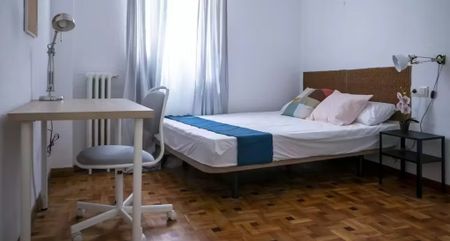 Plaça de Sant Agustí, Valencia, Valencian Community 46002 - Photo 2