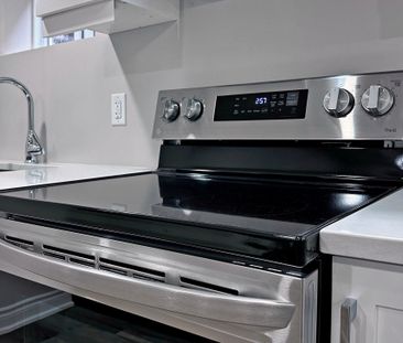 For Lease - 72 Treverton Drive Unit# Main, Toronto, Ontario - Photo 6