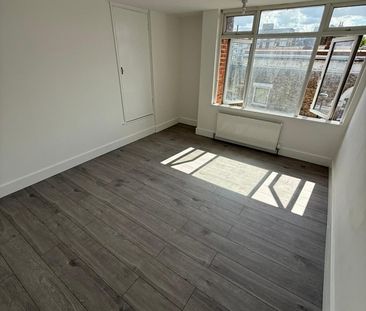 2 Bed Detached House, Plaistow, E13 - Photo 4