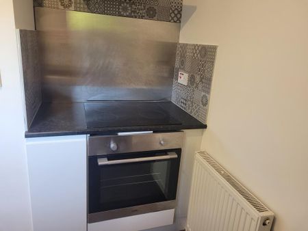 1 bedroom flat to rent - Photo 5