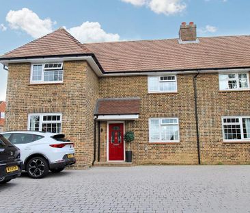 3 bedroom semi-detached house to rent - Photo 3