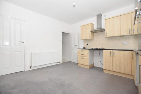 2 bedroom terraced house to rent - Photo 5