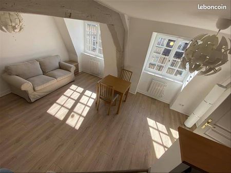 Beau studio meublé en location de 29,18m², situé place du Vieux Marché à Rouen, 608€ charges comprises - Photo 2