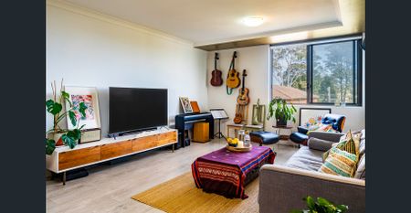 2 Bedroom, Modern Apartment - Photo 5