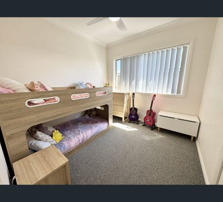 Unit 2/17 Auvergne Way, Old Bar, NSW 2430 - Photo 4