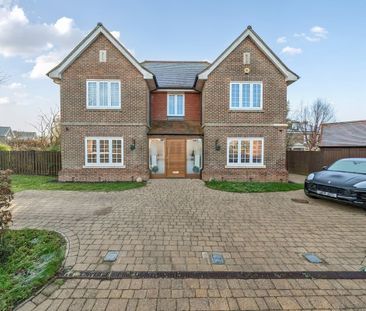 4 bedroom detached house to rent - Photo 1